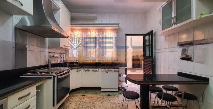 Casa para Locação e Venda na Vila Marina com 04 dormitórios e 06 Vagas