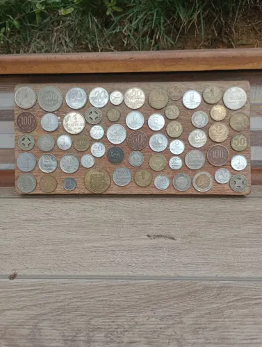 Quadro com moedas antigas rústico 