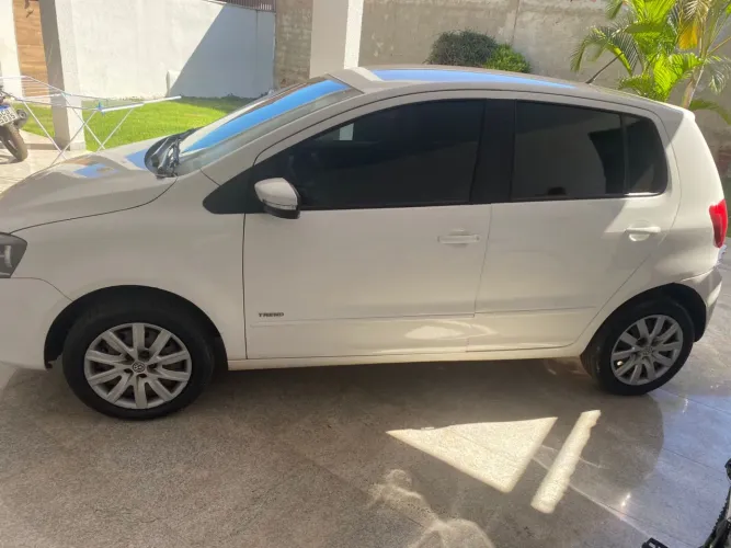 Volkswagen Fox 1.6 MI Total Flex 8V 5P 2014