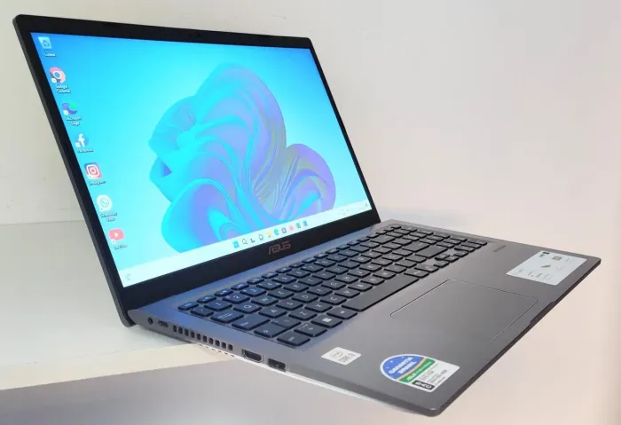 Notebook Asus Core i3-10° Geração | 8GB RAM | SSD NVMe M2 256GB | windows e Office