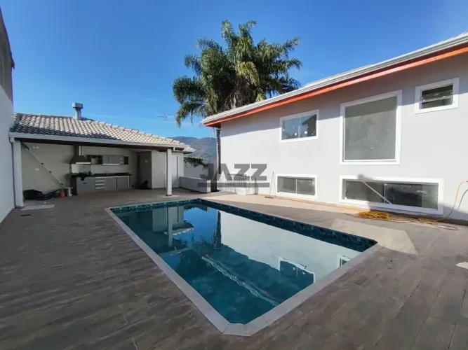 Casa à venda no Jardim Paulista, Atibaia