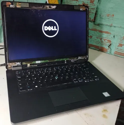 Notebook Dell gamer i7 com placa dedicada para estudo trabalho e jogos funcionando