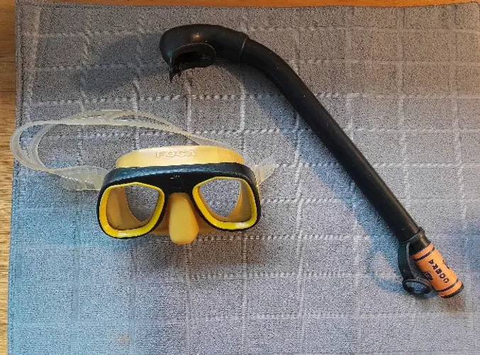 Óculos de mergulho e snorkel