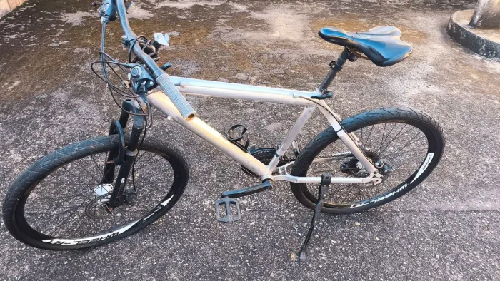 Bicicleta Aro 29 com Freio a Disco e Suspensão