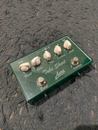 Pedal Aura Tube Short