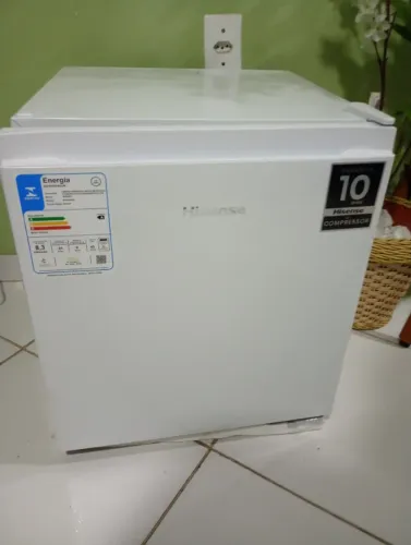 Vendo frigobar novo
