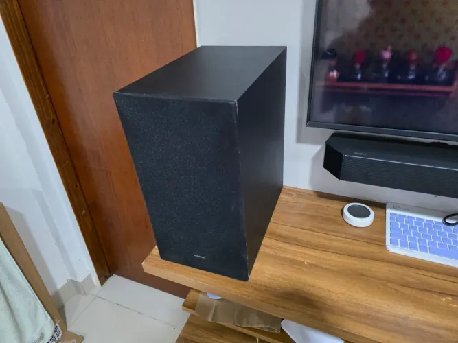 Tv Samsung Qled 50 polegadas + Soundbar Samsung 3.1.2