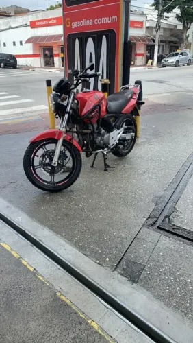 Twitter 2003 vermelha 