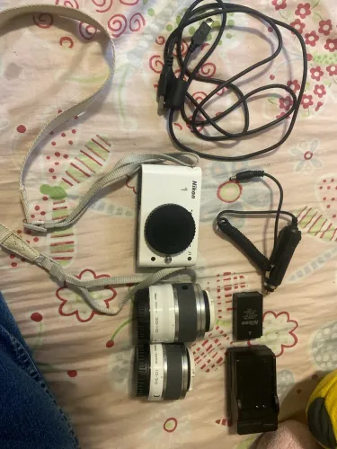 Nikon 1 j1 kit completo - leia a descrição 