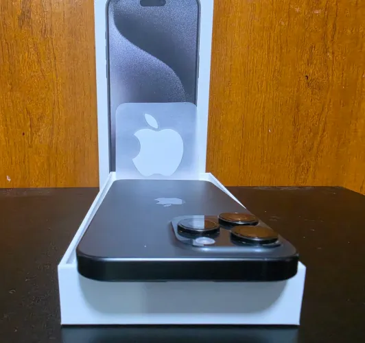 Iphone 15 pro max 256 gigas Black Titanium. 