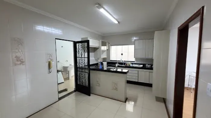 Casa com 2 dormitórios para alugar, 109 m² por R$ 1.995,00/mês - Jardim Brasil - Americana