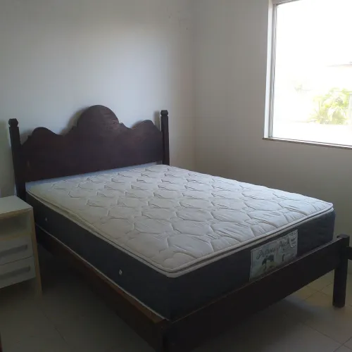 Cama de casal colonial