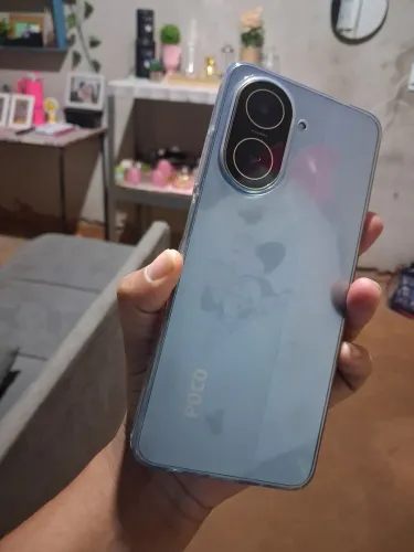 Vendo um celular poco c71 novo