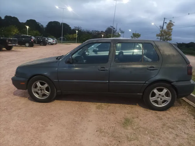 Volkswagen Golf GL 1.8/ 2.0i 4P 2027