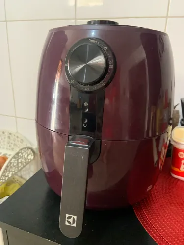 Air fryer Rita Lobo vermelha  3,2 litros  ELETROLUX 