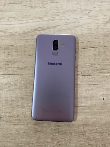 ? VENDO SAMSUNG GALAXY J8 ?