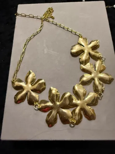 Colar semi joias flores 