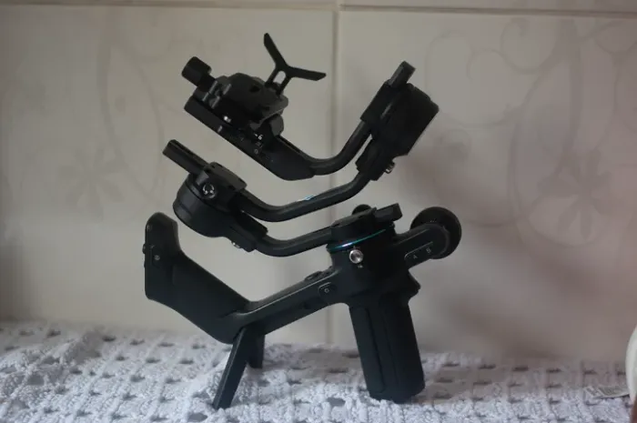 Estabilizador Feiyutech Scorp-C Gimbal + Caixa Original + Cabos
