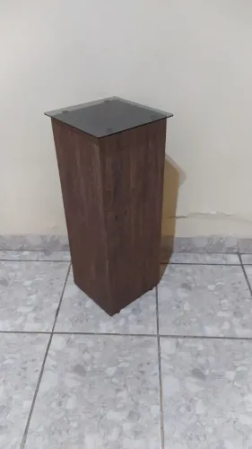 Pilastra / Mesa de Canto / Suporte
