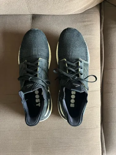 Tênis adidas ultraboost