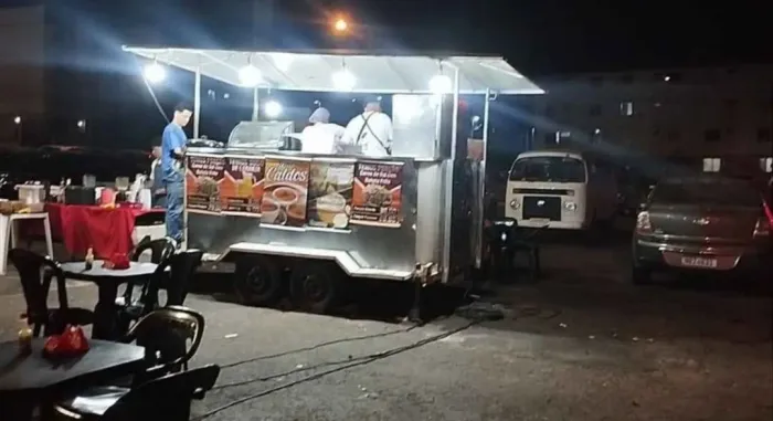 vende-se um treiller montado ou troco por carro ou moto 