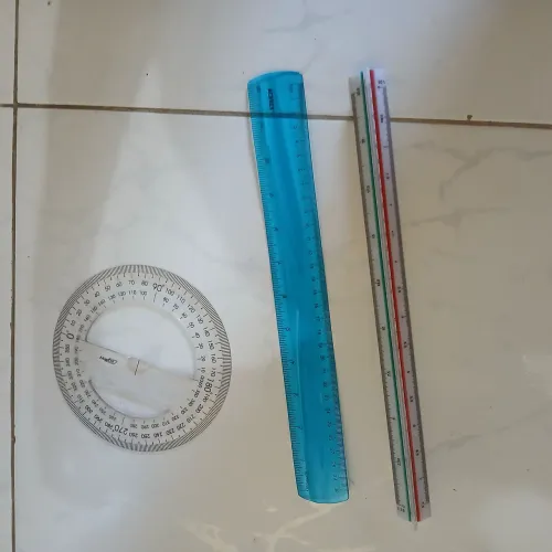 Conjunto de réguas - Escalimetro, transferidor e réguas flexível
