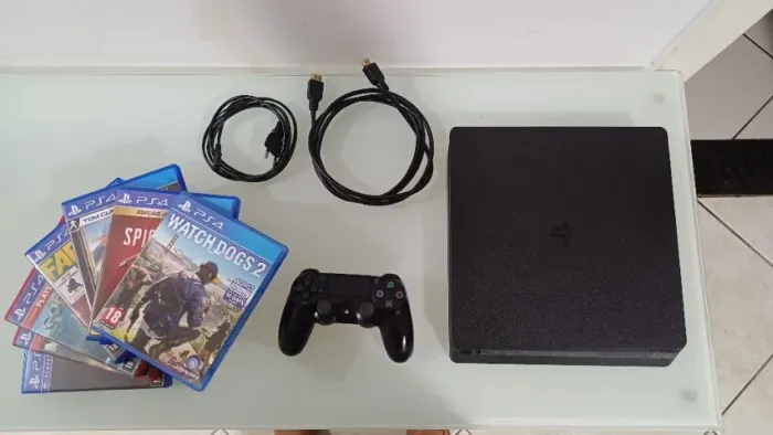 PS4 Slim + Controle + 7 Jogos (Spider-Man, God of War, Far Cry 6) - Ótimo Estado