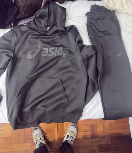 Conjunto agasalho Asics NOVO