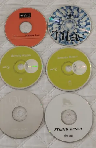 CDS , Renato Russo, Roupa Nova, Titãs, Engenheiros,anos 90, sem caixa, sem rótulo.