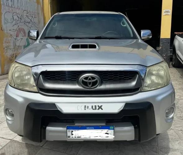 Toyota Hilux CD SRV D4-d 4X4 3.0 TDI Diesel AUT 2010