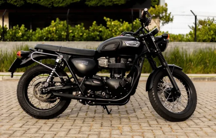Triumph Bonneville T100 - Baixa Km | Excelente Estado