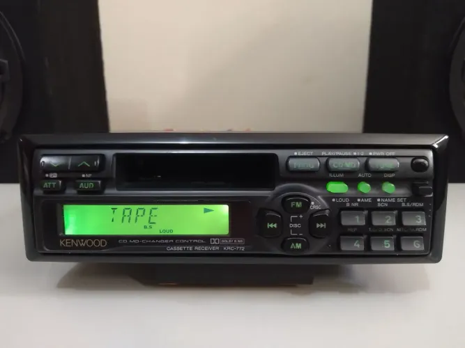 Rádio toca- fitas automotivo Kenwood KRC-772 novíssimo