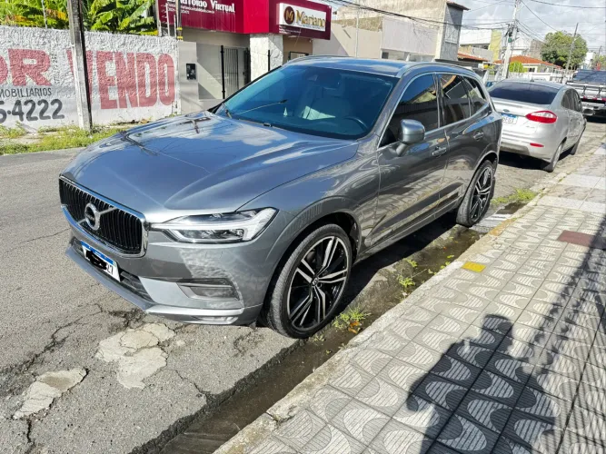 Volvo XC-60 XC 60 D-5 Momentum 2.0 AWD Diesel 5P 2020