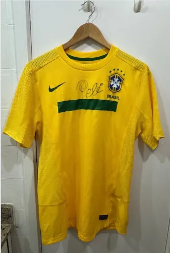 Camisa oficial Brasil assinatura Pelé