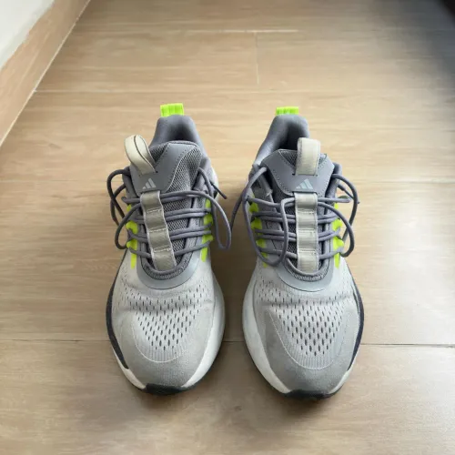 Adidas Alphaboost V2