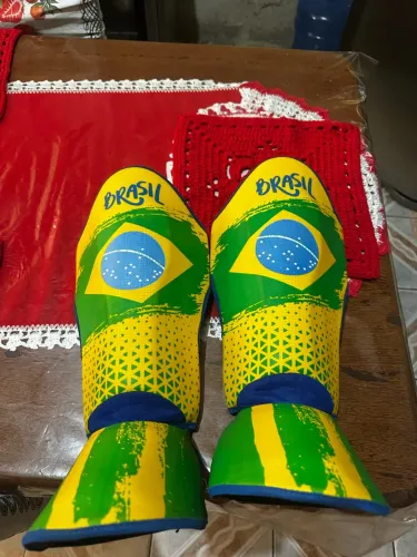 Caneleira de muay thai