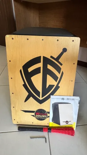 Cajon profissional 