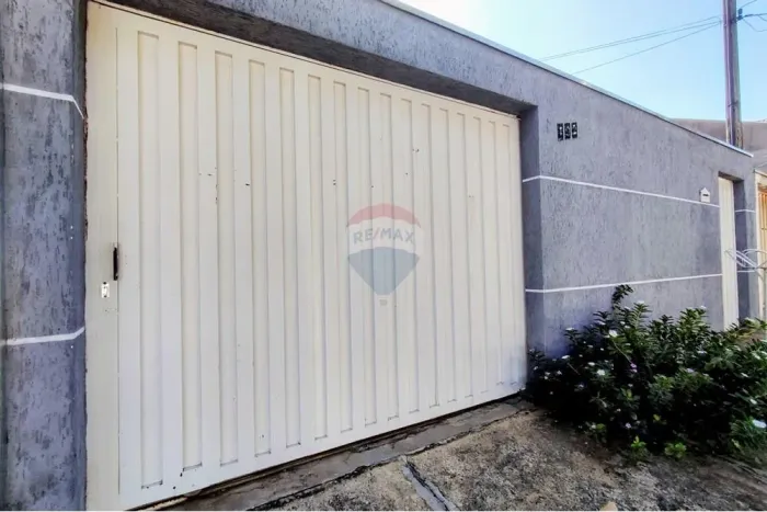 Casa com 3 dormitórios sendo 1 suíte por 320.000,00 em Estiva Gerbi SP