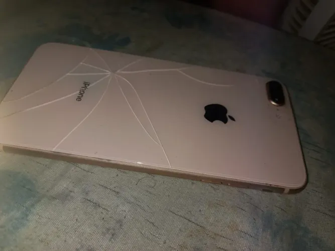 iPhone 8 Plus pra vender no precinho