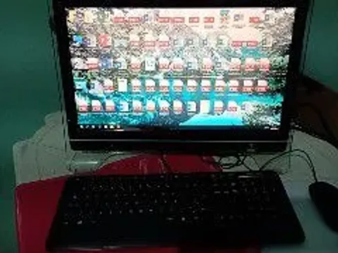computador All-in-One da MSI, modelo AE2020 (MS-AA151).
