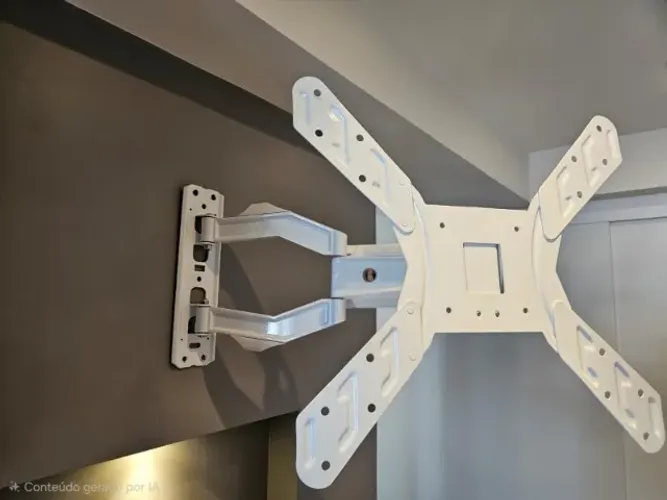 Suporte de parede articulável para tv até 55" marca Multivisão modelo Ml340