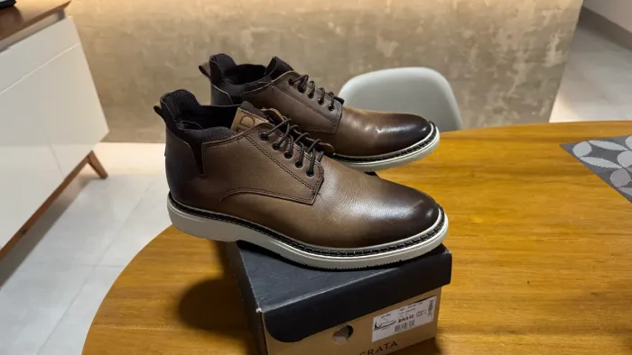 Bota Democrata Clark Pulse Marrom Tam. 40 - Usada 2x