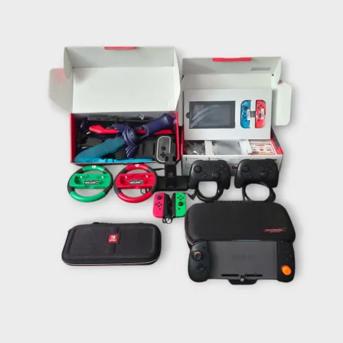 Nintendo Switch V2 Completo + 2 Pro Controllers Originais + Micro SDXC 512GB + acessórios