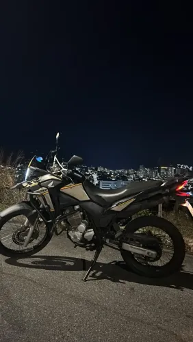 Vende-se XRE 300 ADV 2022