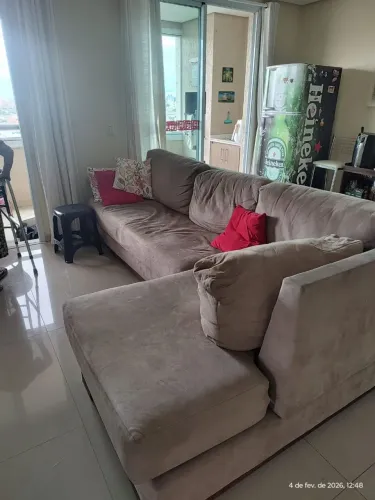 Sofá com chaise