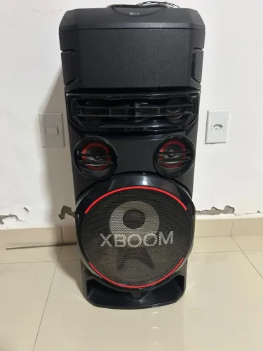 Caixa de som LG bom ?c