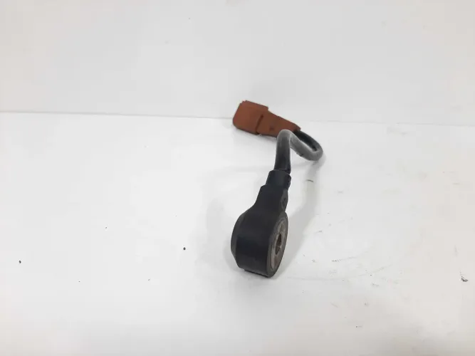 Sensor De Detonação Audi A3 Vw Golf 1.8 99 A 06 06a905377f