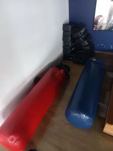 Aparadores e sacos de pancada