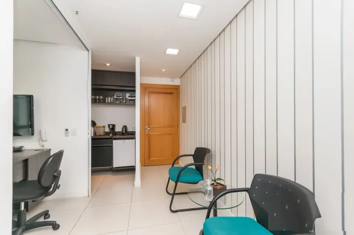 Sala mobiliada para alugar no Auxiliadora com 53m²