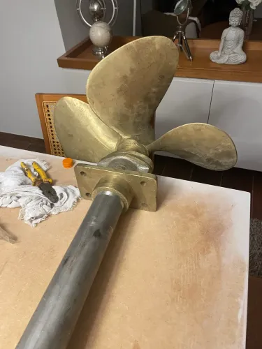 Conjunto de transmissão para lancha com hélice